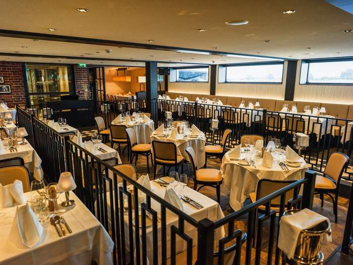 Nicko Cruises NickoVISION Restaurant.jpg